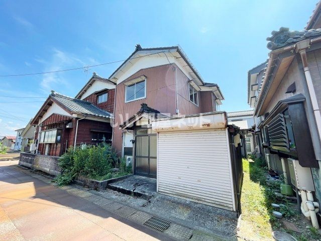 吉田曙町3丁目戸建の外観画像