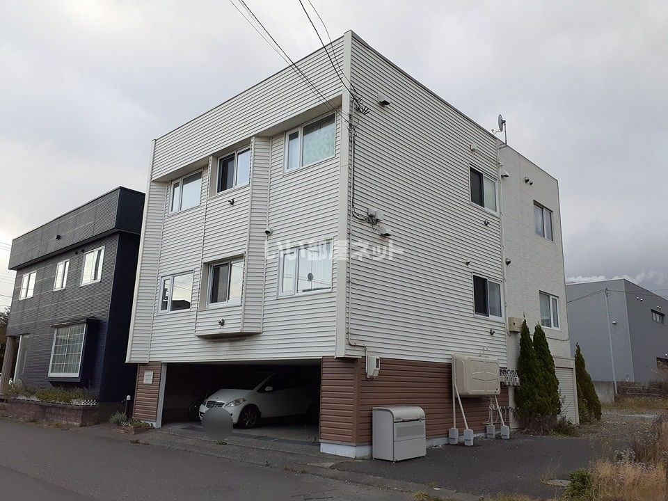 アパルトマンメルシーの外観画像