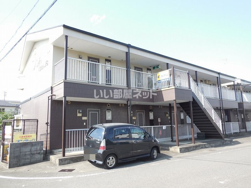 SurplusタカハシBの外観画像