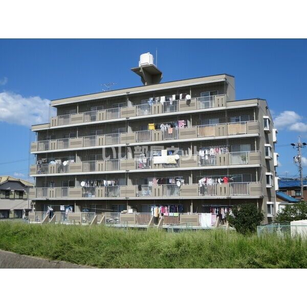 マンション稲葉の外観画像