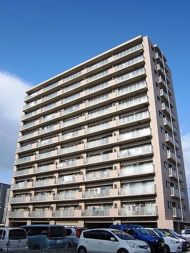 サーパス杜せきのした駅前の外観画像
