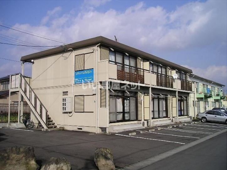 クレセントの外観画像