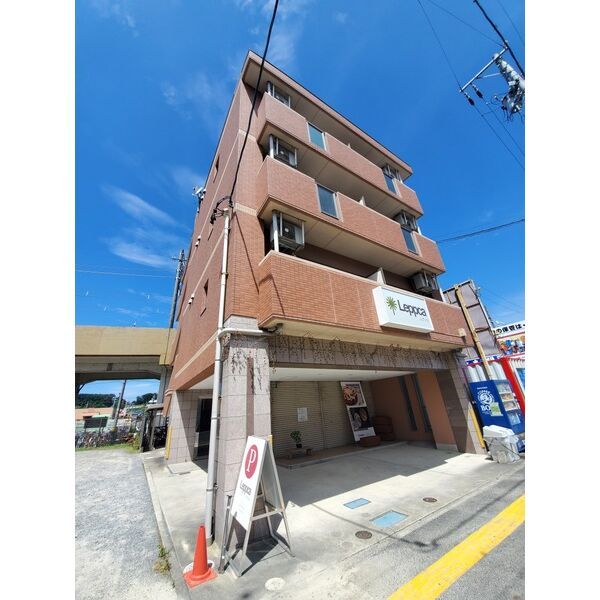 アルス梅坪駅前の外観画像