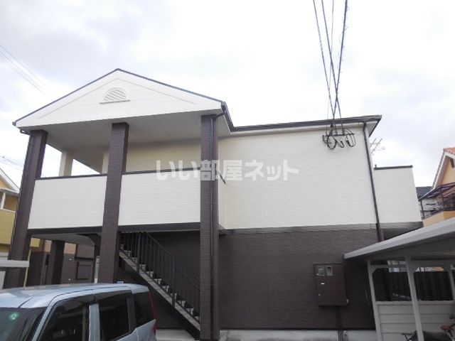 メリー・ヤード泉の外観画像