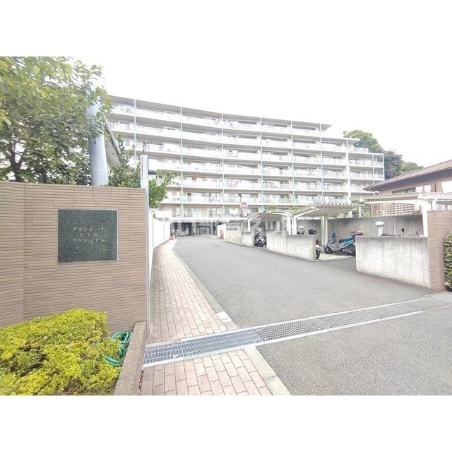 グランシーナ上大岡プラティナムの外観画像