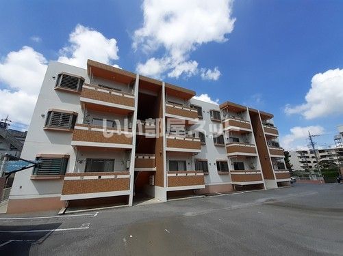 マンションウィング榮の外観画像