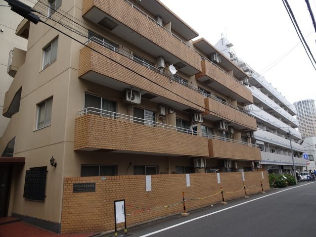 タウンハウス中目黒の外観画像