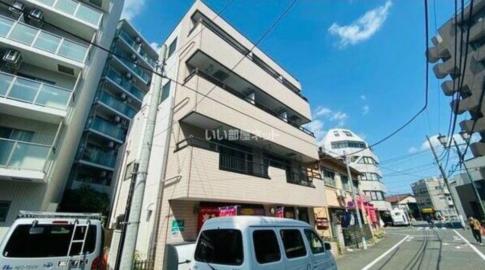 明愛ビルの外観画像