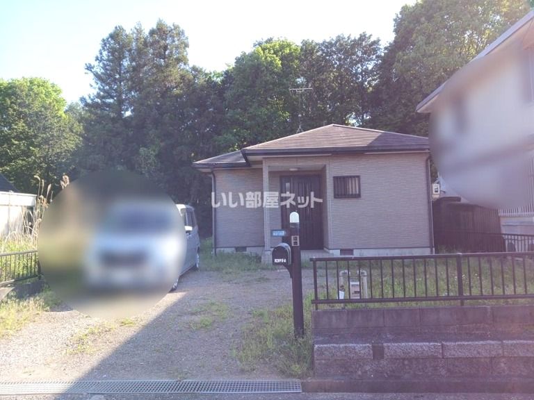名張市すずらん台東4番町戸建ての外観画像
