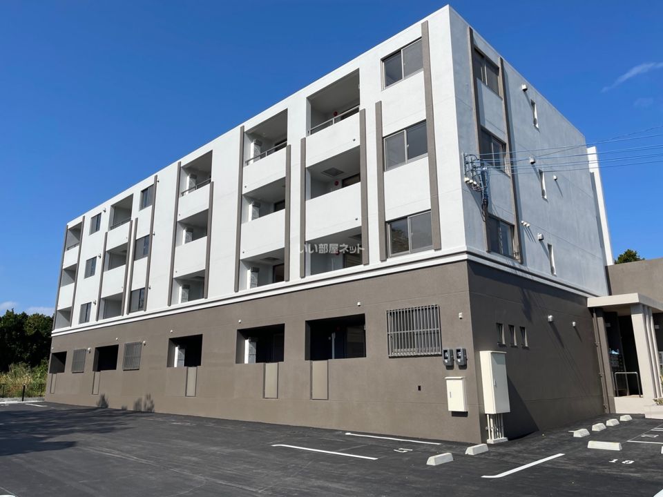 マンション カツの外観画像