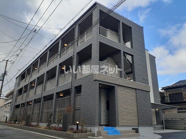 ヴァロ伏見稲荷の外観画像