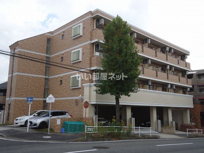 アールズヒルズ社台の外観画像