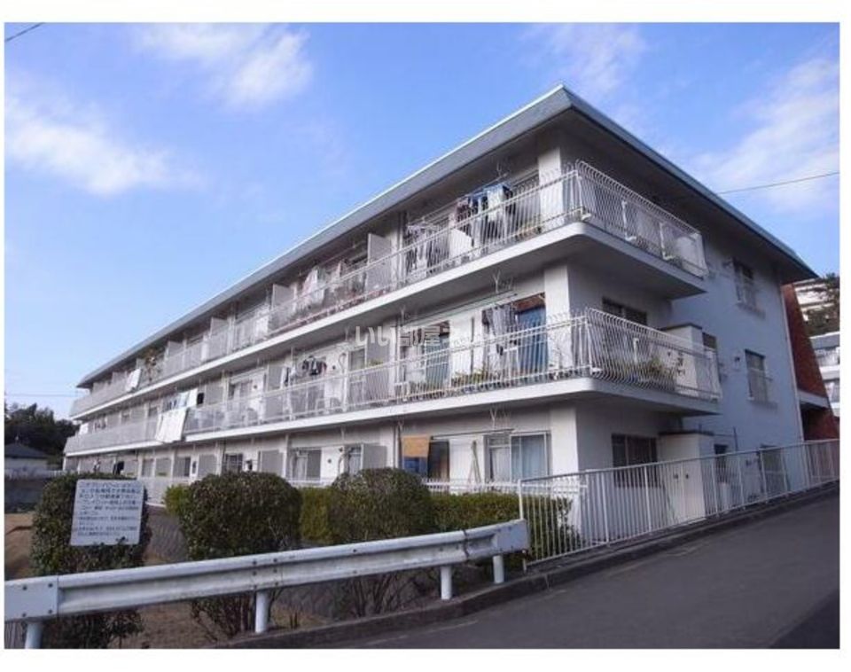シャンボール読売ランド前A号棟の外観画像