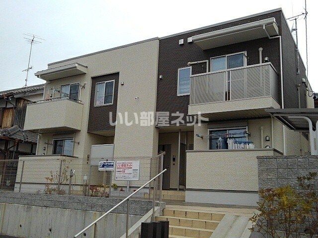 リリーの外観画像