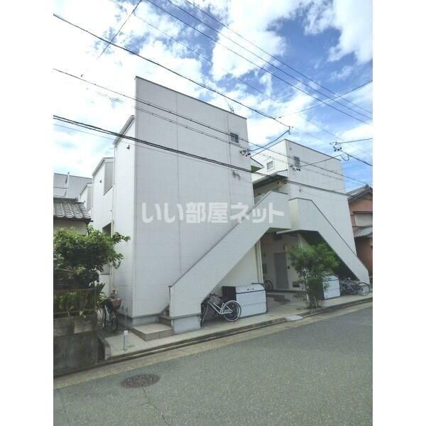 クローバーの外観画像