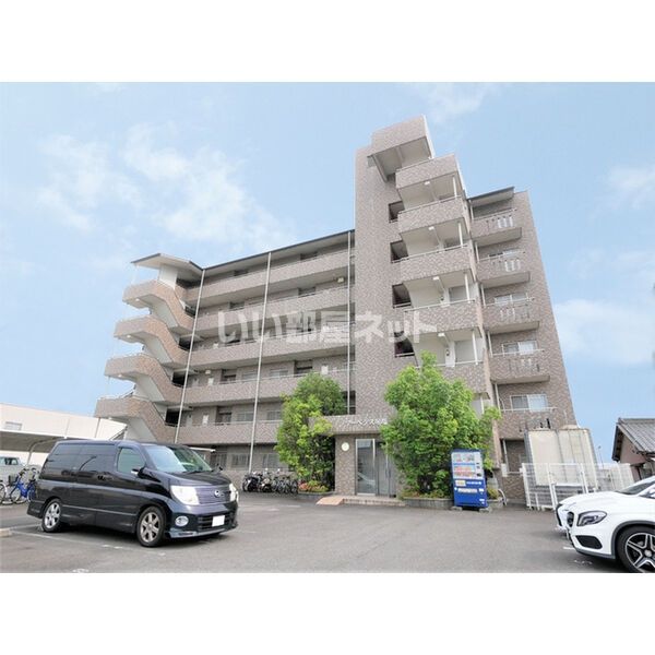 マーベラス堀場の外観画像