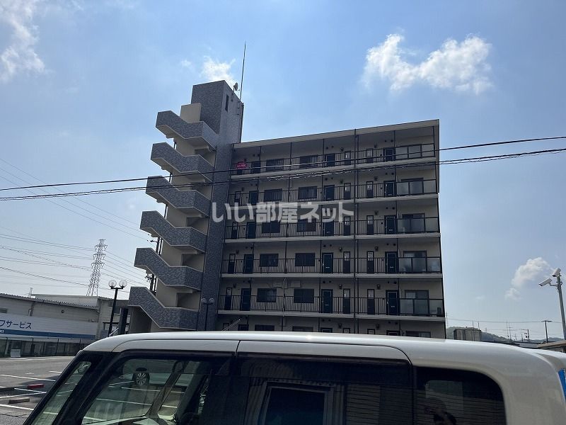 ウエストソシアの外観画像