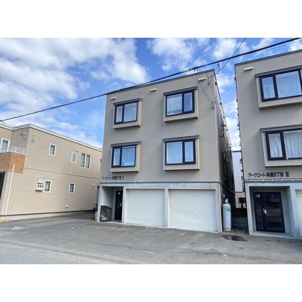 アークコート本通9丁目Iの外観画像