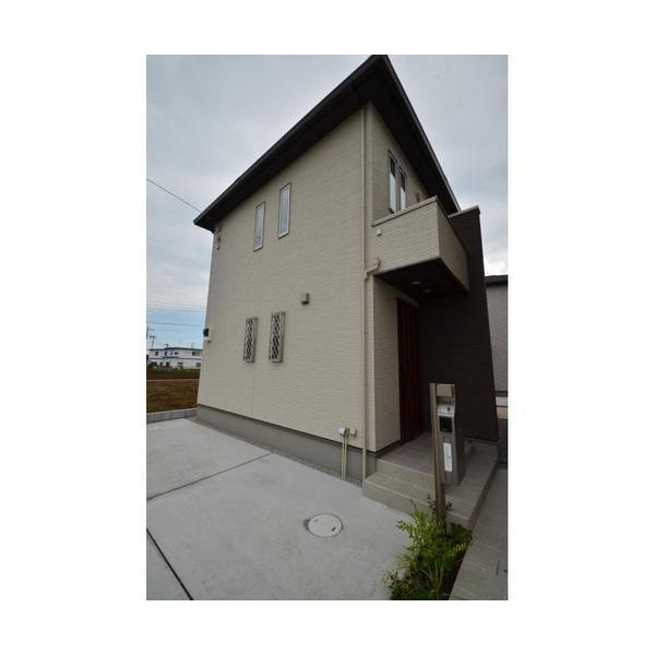 フォレストリーフ西大宮E棟の外観画像