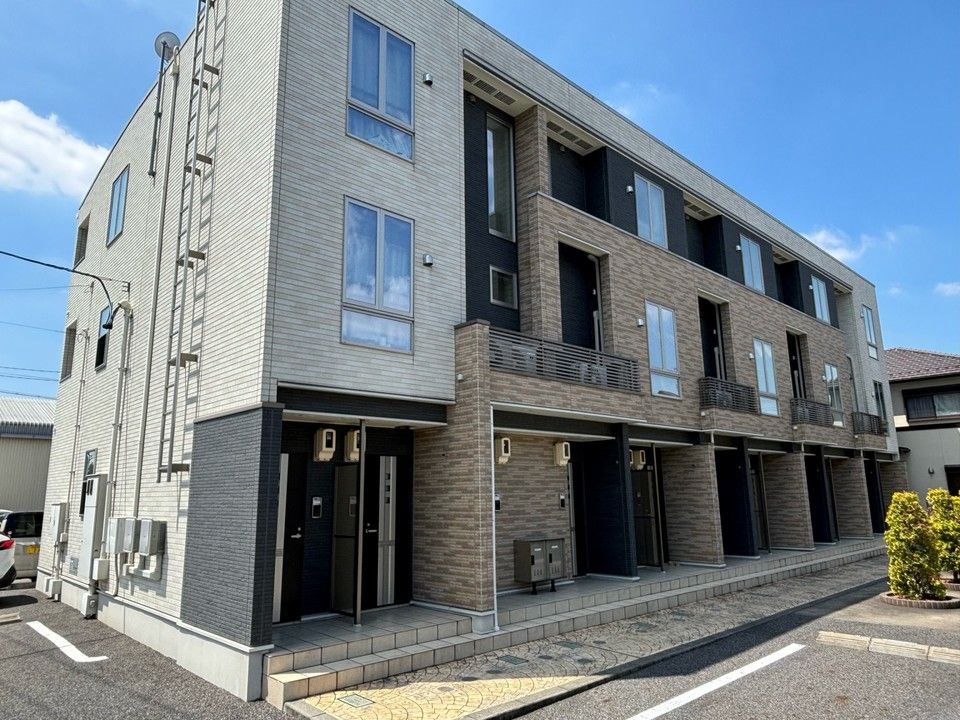 イノーバの外観画像