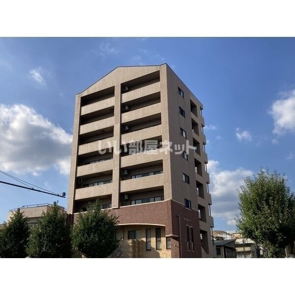サン=テグジュビルの外観画像