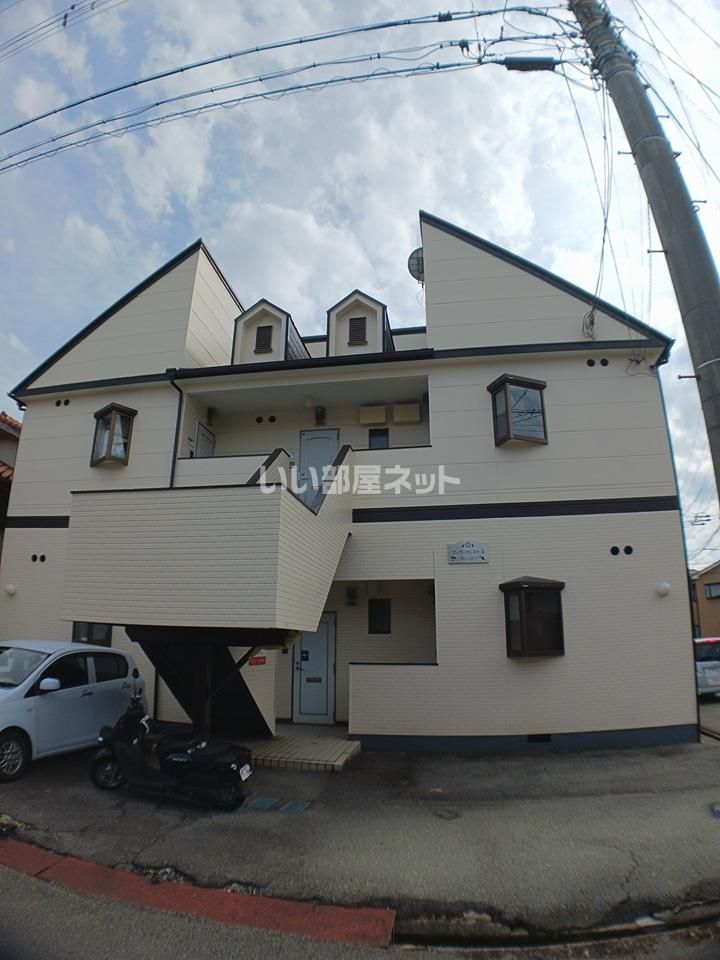 ヴィラ・クレストⅡの外観画像