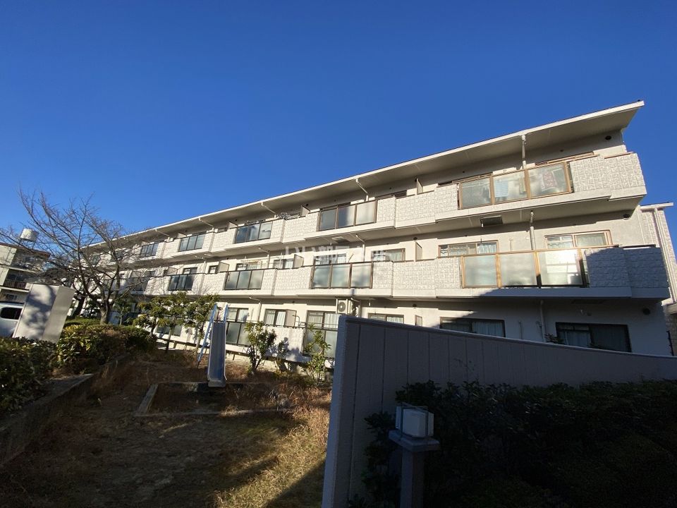 アンド・ユー郡津の外観画像