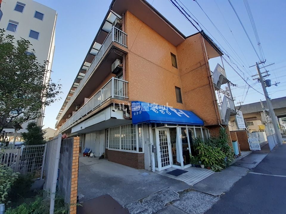 ロイヤル石津の外観画像