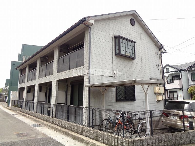 アンプルールリーブルルーアンの外観画像