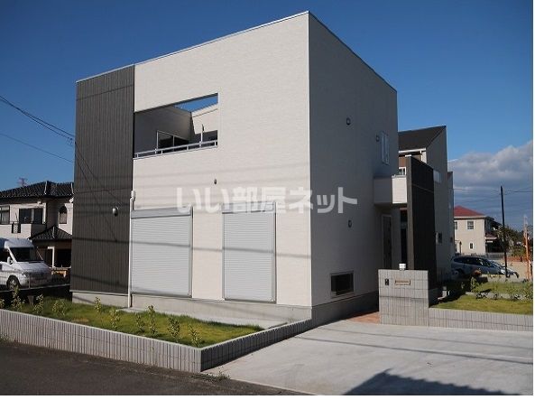 牛久市上柏田1丁目戸建の外観画像