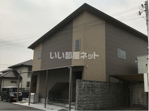エトランス小松町Bの外観画像