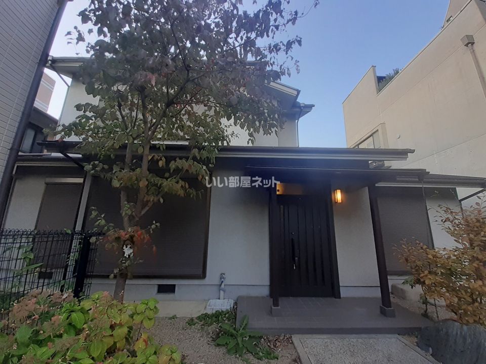 西宮市屋敷町戸建ての外観画像