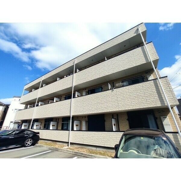 アンプルールフェールネサンスの外観画像