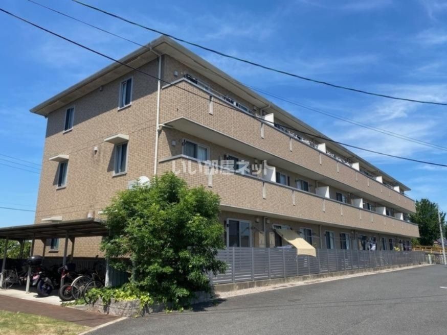 シャトーラトゥール Ⅱ棟の外観画像