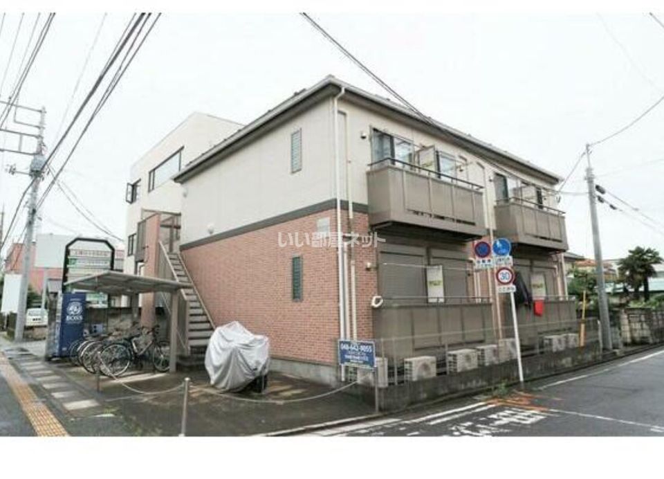 ロイヤルパイン上尾の外観画像