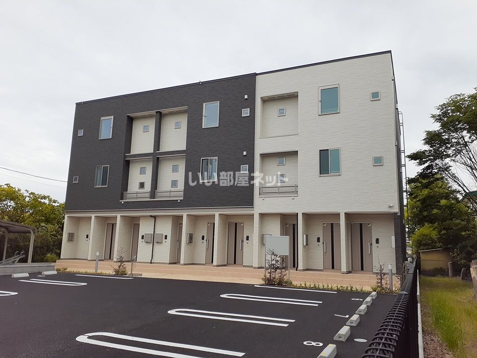 ル トレフルの外観画像