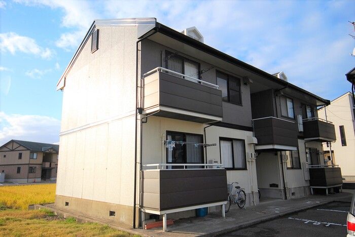 ヴァンプレジール A棟の外観画像