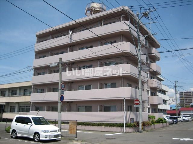 片平コーポA棟の外観画像