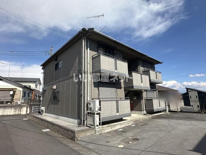 マナーハウス Bの外観画像