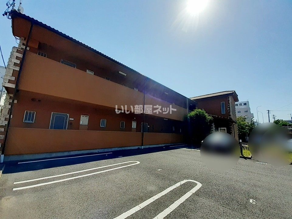 アールズコートの外観画像