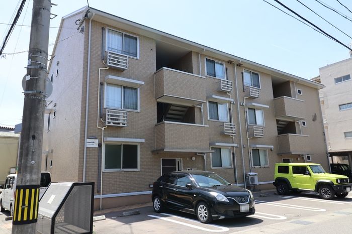 クレセントヒルズの外観画像