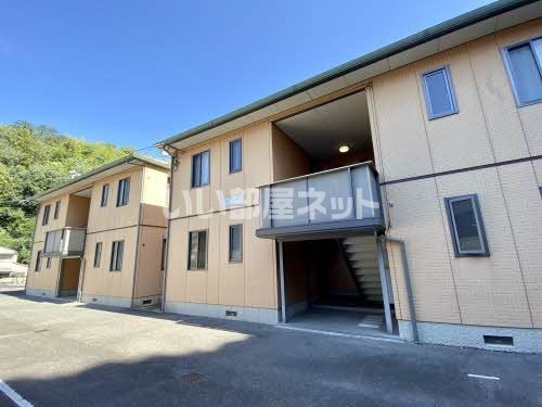 シャーメゾン己斐B棟の外観画像