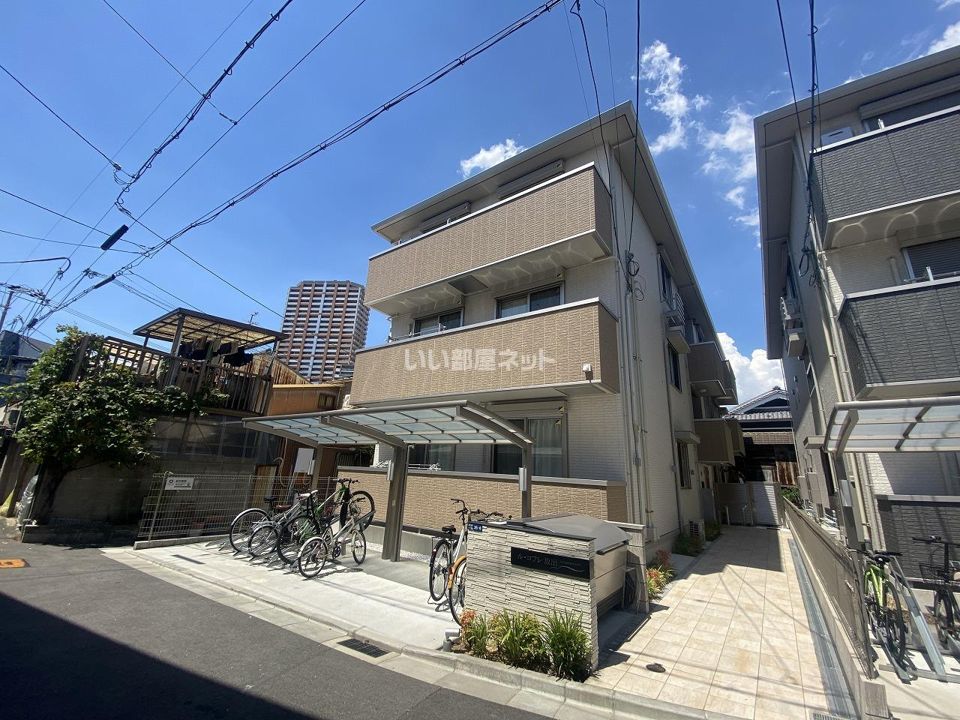 ル・コフレ放出の外観画像