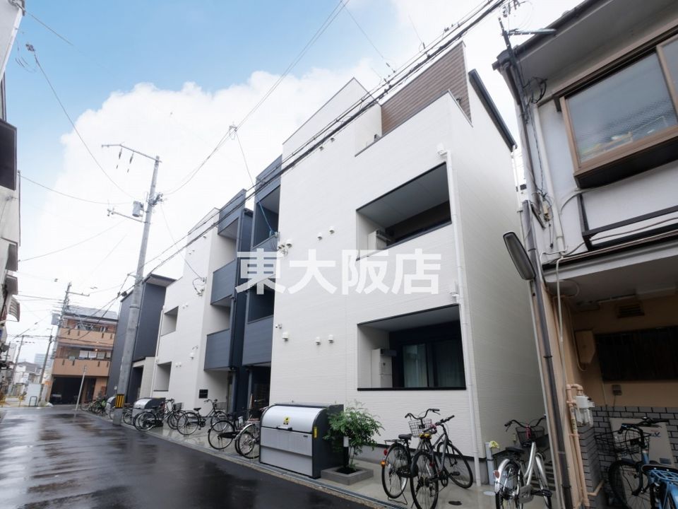 CRASTINE小路東B(クラスティーネショウの外観画像