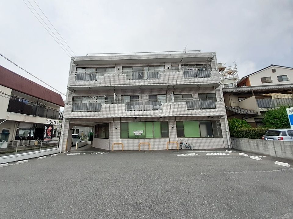 前野ビルの外観画像