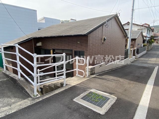 勅使町・岡借家の外観画像