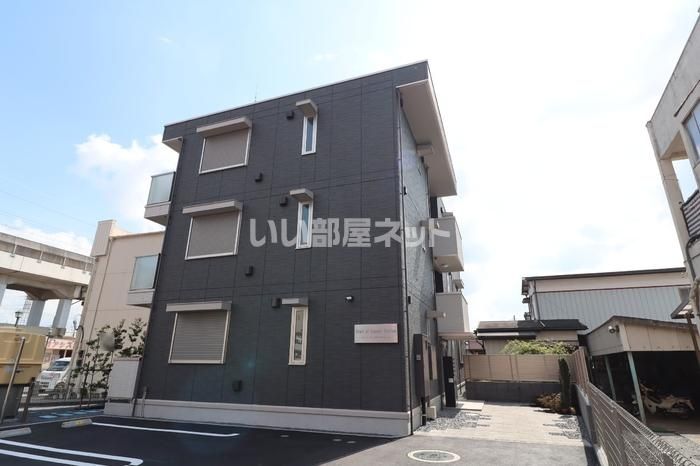 Front of Koganei Stationの外観画像