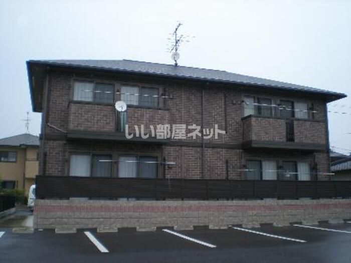 アイリスガーデン菰池 B棟の外観画像