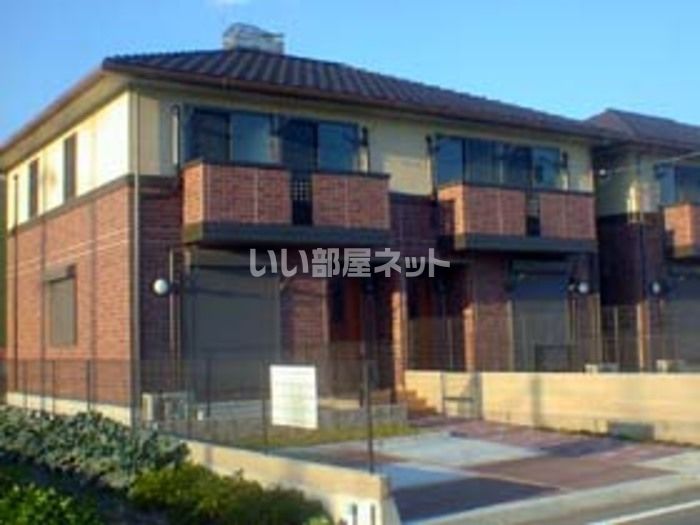 樋口タウンハウス A棟の外観画像