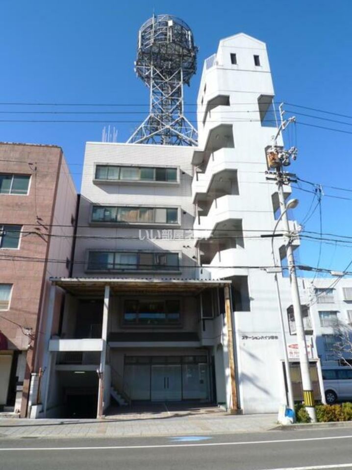 ステーションハイツ栗林の外観画像